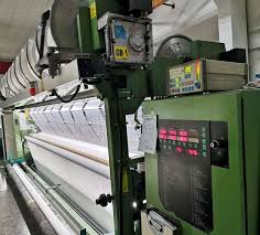Knitting Machine